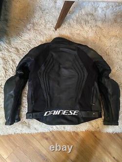 Dainese Racing 3 Perf. Leather Motorcycle Jacket Size 48 Short