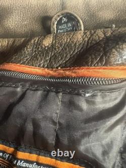 First Classics Medium Leather Motorcycle Jacket Distressed Look Excel Preowned