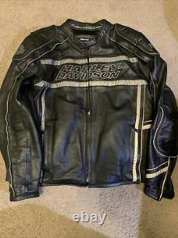 Harley-Davidson Genuine Motorclothes Black Leather Jacket Large Gently Used
