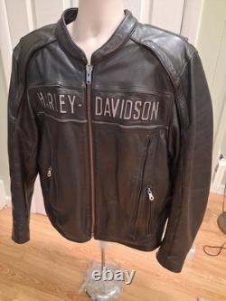 Harley Davidson XL Reflective Vented Road Warrior Leather Jacket 98138-09VM EUC