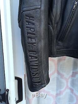 Harley Davidson leather jacket, Mens Large