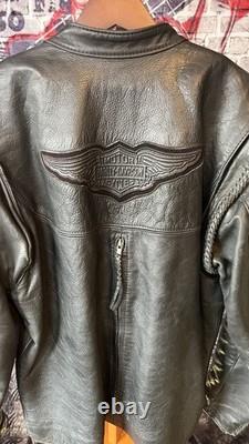 Harley WilleG Leather Jacket Made in USA Size M Zip-Off Sleeves RARE Harley WilleG Leather Jacket Made in USA Size M Zip-Off Sleeves RARE