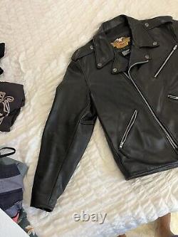 Harley davidson leather jacket size Large Perfecto Style MADE IN USA