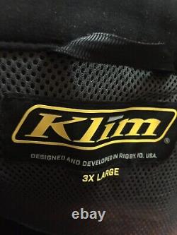 Im Sellong My 3xl Klim Motorcycle Jacket. Its Black. Has All The Pads