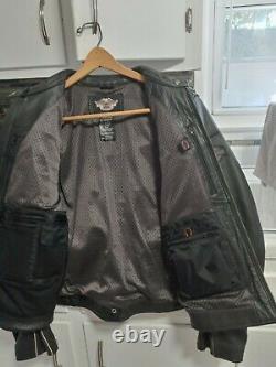 Leather Harley Davidson Jacket worn 2 times