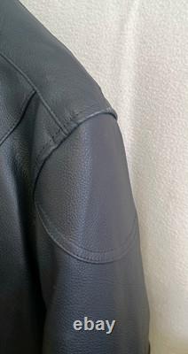 Leather Motorcycle Jacket River Road Size 42 Excellent