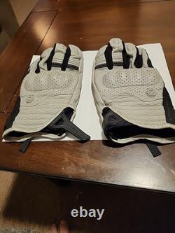 Men's Revitz Motorcycle Jacket 2x Silver With Silver Gloves Xl