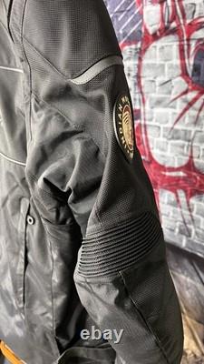 Pre-owned in good overall condition. Normal wear consistent with age and use. No