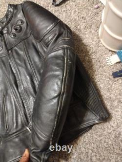 Vintage Frank Thomas leather jacket Size UK 42, EUR 52, Padded Nice