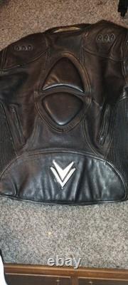 Vintage Frank Thomas leather jacket Size UK 42, EUR 52, Padded Nice