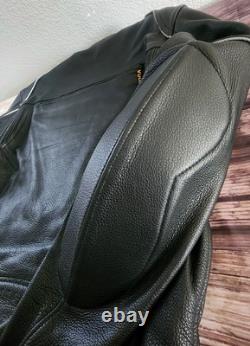 Vulcan Motorcycle Jacket Mens L Black Leather made with KEVLAR Protective Armour